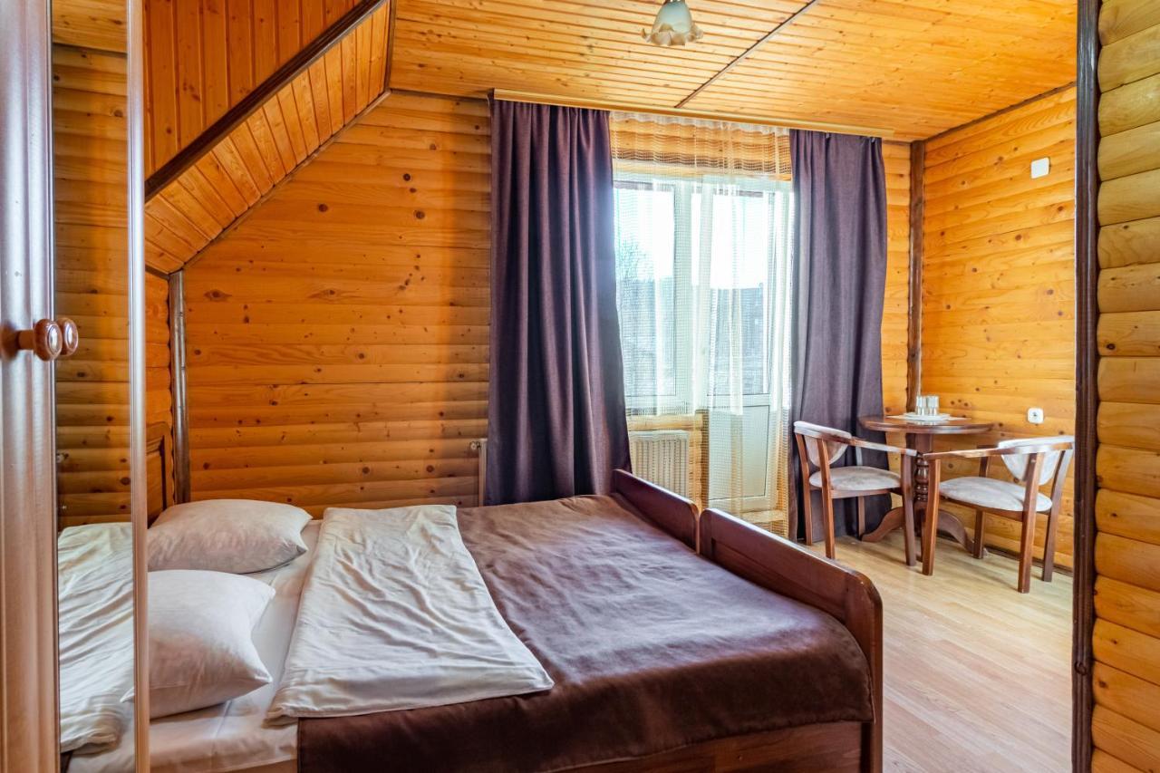 Гуцульська Світлиця Hotel Bukovel Kültér fotó