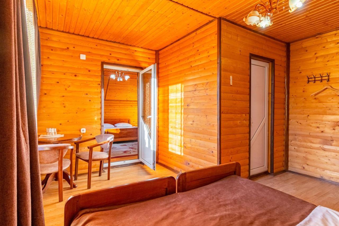 Гуцульська Світлиця Hotel Bukovel Kültér fotó