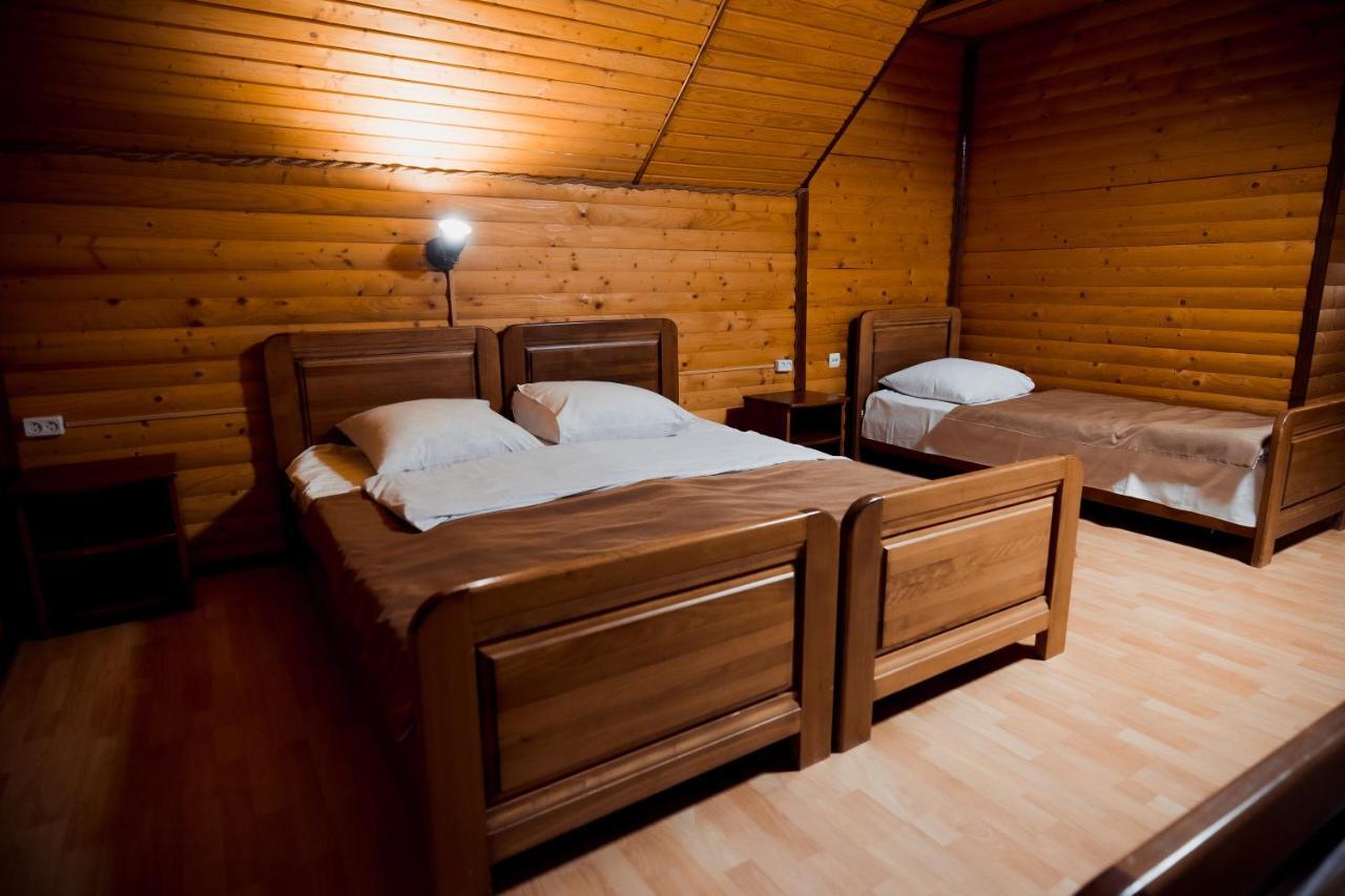 Гуцульська Світлиця Hotel Bukovel Kültér fotó